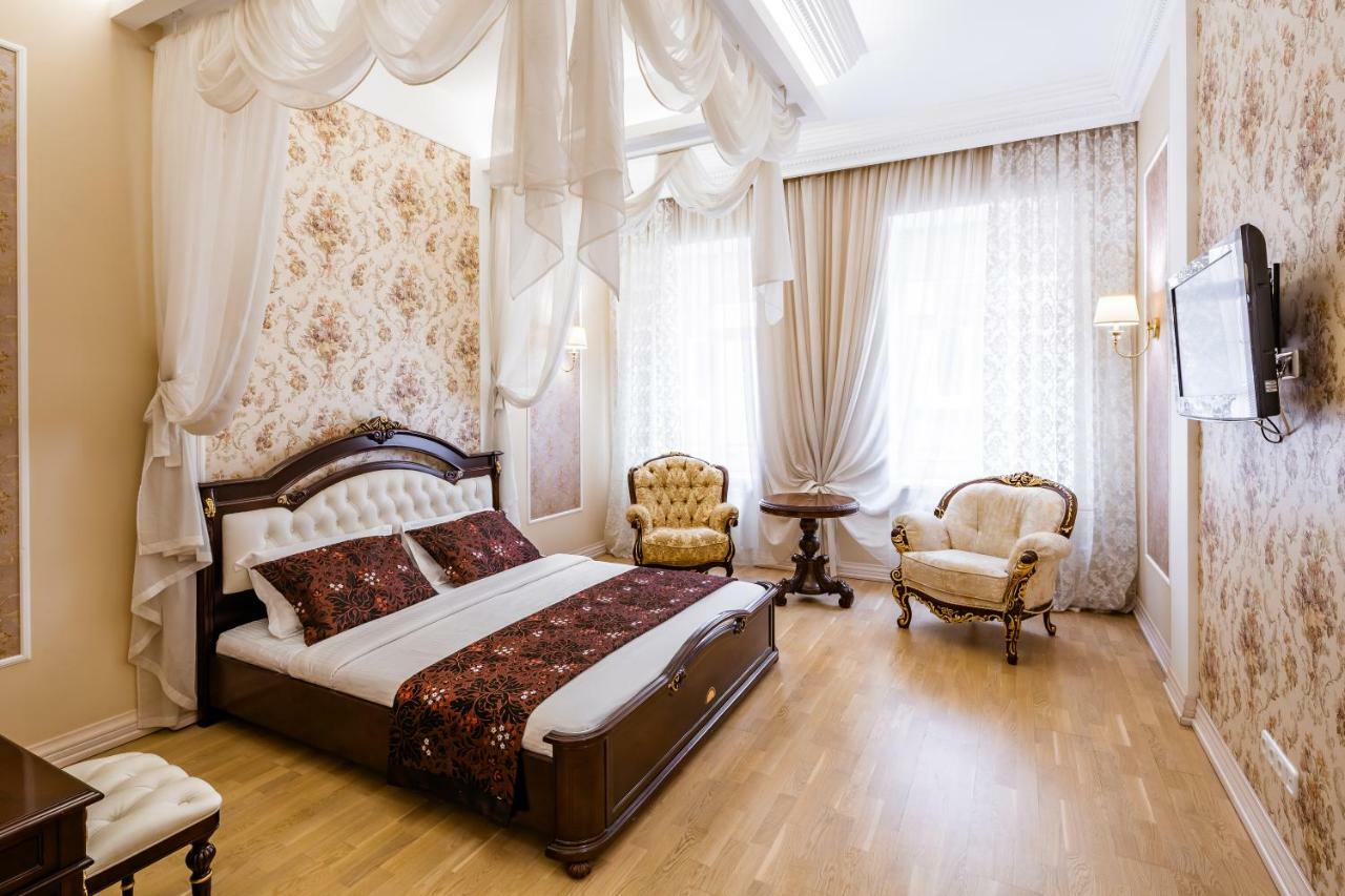 Romari Проспект Свободи 31 Lviv Bagian luar foto